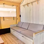 Glamping *