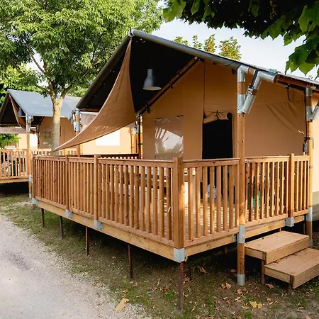 Glamping